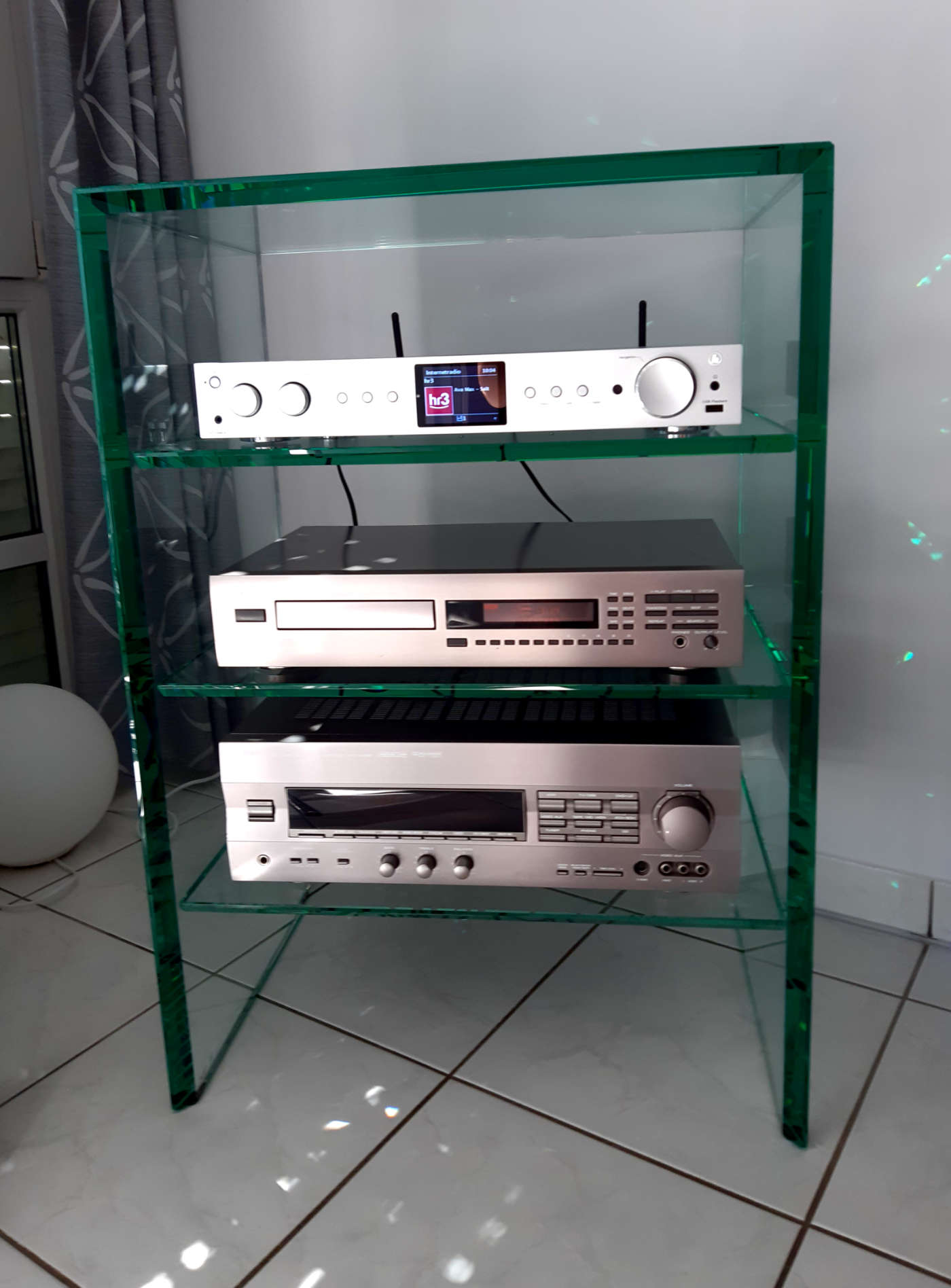 Hifi-Regal aus Glas The Art nach Mass